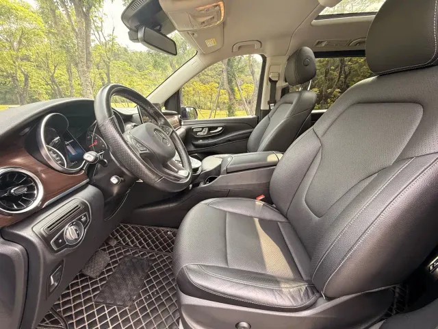 Mercedes-Benz V-Class — Фото автомобиля 4