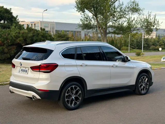 BMW X1 — Фото автомобиля 4