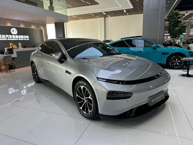 Xpeng P7 — Фото автомобиля 3