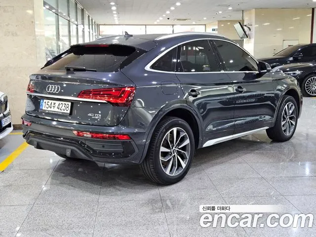 Audi Q5 40 TDI quattro Sportback — Фото автомобиля 4