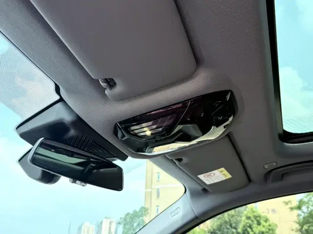 BMW 5 Series — Фото автомобиля 13