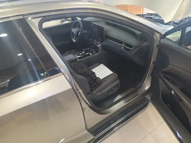 Lexus RX — Фото автомобиля 8