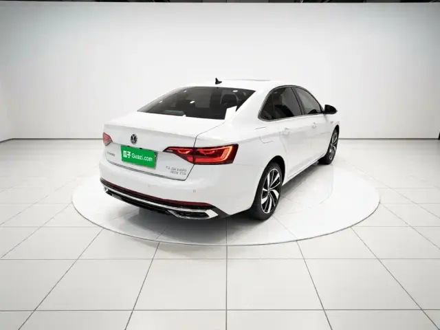 Volkswagen Sagitar — Фото автомобиля 6