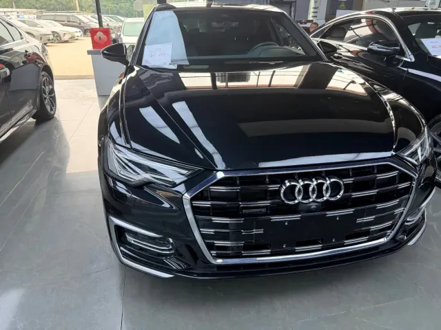 Фотография автомобиля — Audi A6L