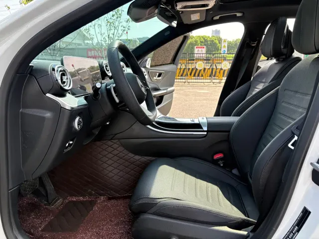Mercedes-Benz C-Class — Фото автомобиля 13