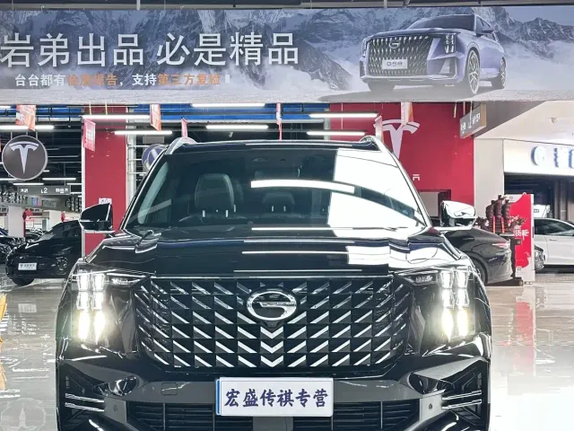 GAC Trumpchi GS8 — Фото автомобиля 3