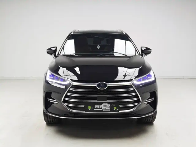 BYD Tang — Фото автомобиля 2