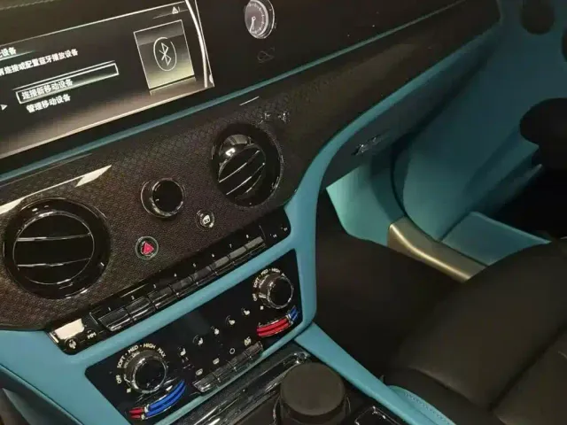 Rolls-Royce Ghost — Фото автомобиля 22