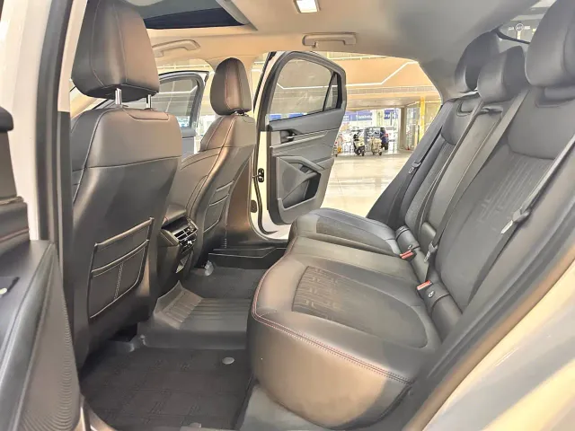 Ford Mondeo — Фото автомобиля 11