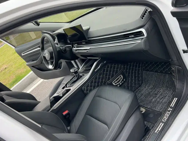 Geely Emgrand — Фото автомобиля 14