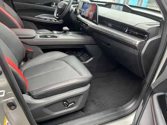 Changan Z6 — Фото автомобиля 18