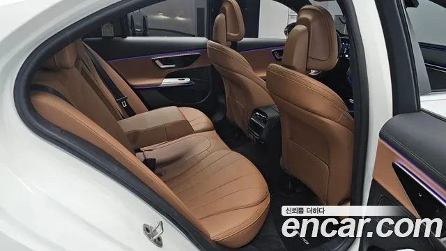 Mercedes-Benz E-Class W214 — Фото автомобиля 25