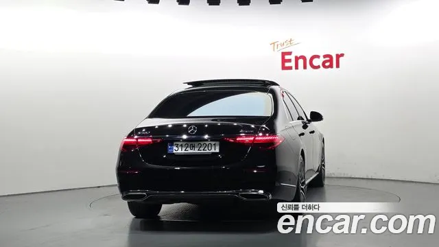 Mercedes-Benz S-Class — Фото автомобиля 4