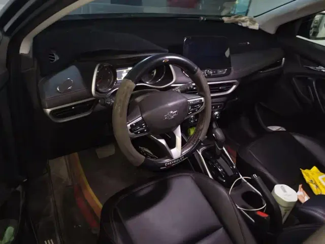 Chevrolet Trax — Фото автомобиля 12