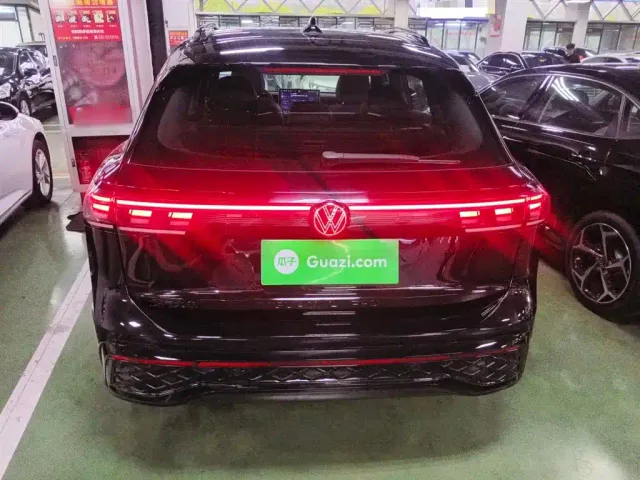 Volkswagen Tiguan L — Фото автомобиля 5