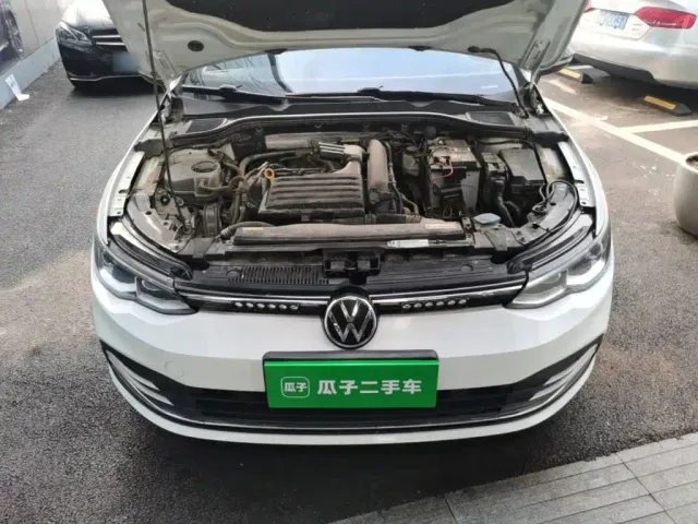 Volkswagen Golf — Фото автомобиля 19