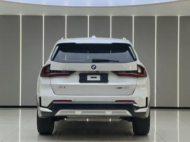 BMW X1 — Фото автомобиля 17