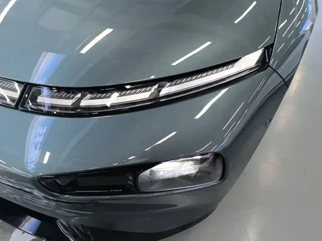 Xpeng P7 — Фото автомобиля 23