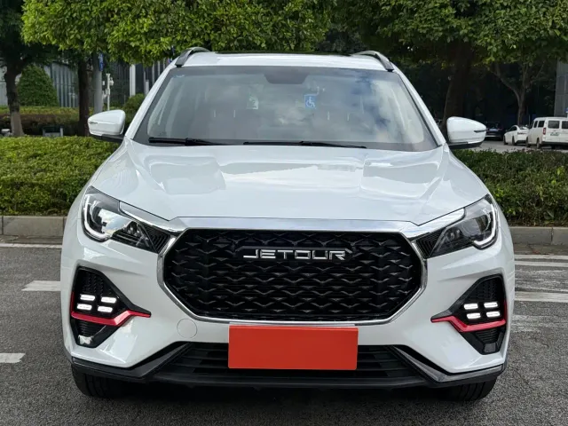 Jetour X70 — Фото автомобиля 2