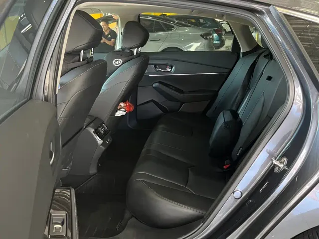 Honda Accord — Фото автомобиля 9