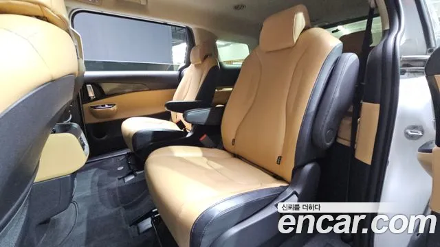 Kia Canival Carnival 4 поколение 9 мест Prestige — Фото автомобиля 12