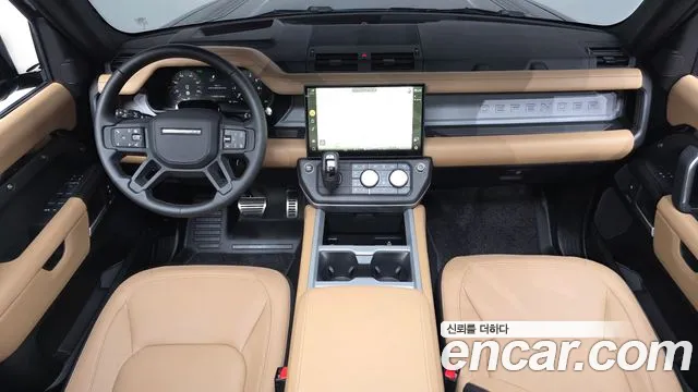 Land Rover Defender — Фото автомобиля 7