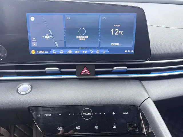 Hyundai Elantra — Фото автомобиля 14