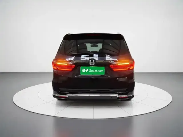 Honda Elysion — Фото автомобиля 3