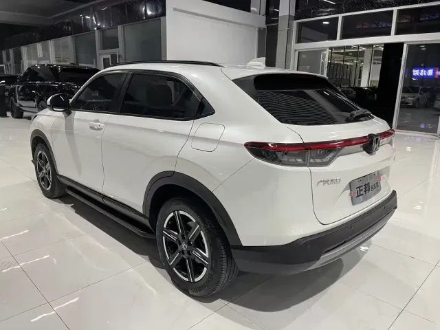 Honda Vezel — Фото автомобиля 4
