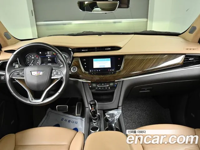 Cadillac XT6 — Фото автомобиля 7