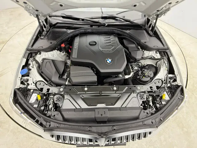 BMW 3 Series — Фото автомобиля 23