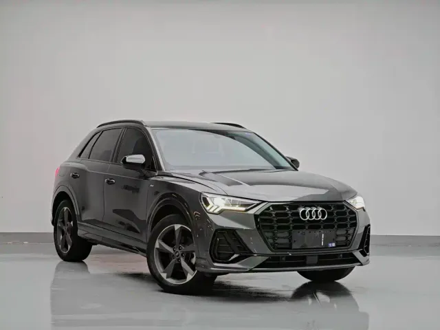 Audi Q3 — Фото автомобиля 3