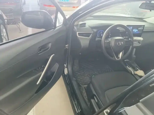 Toyota Frontlander — Фото автомобиля 15