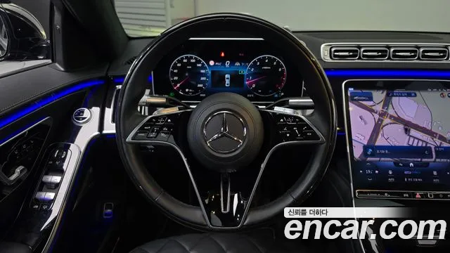 Mercedes-Benz S-Class — Фото автомобиля 12