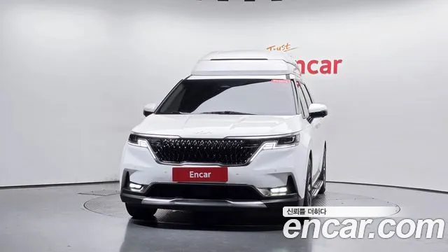 Kia Carnival Generation 4 — Фото автомобиля 3