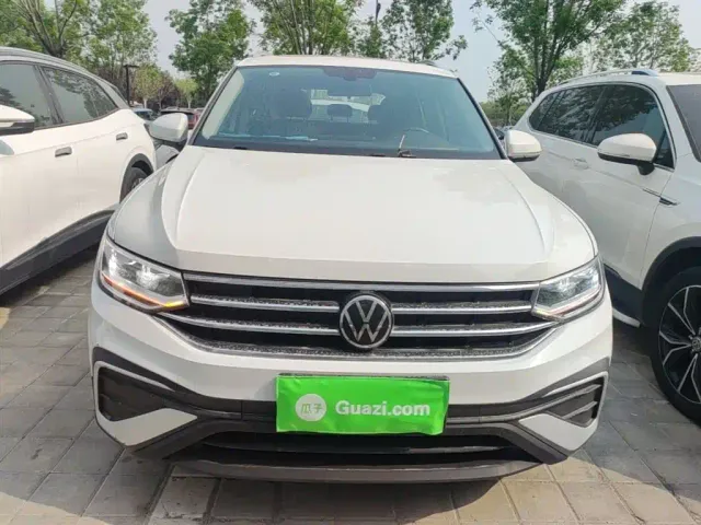 Volkswagen Tiguan L — Фото автомобиля 2