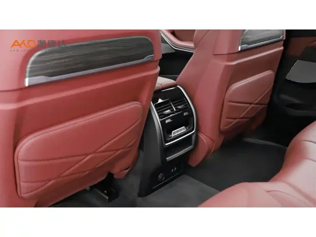 BMW X5 — Фото автомобиля 9