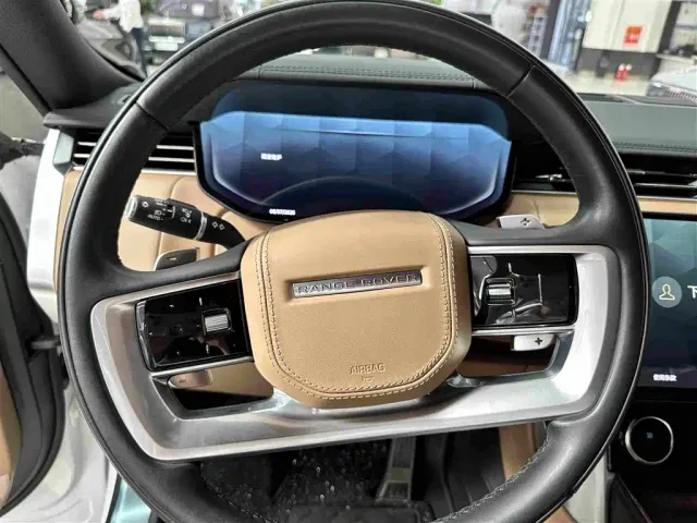 Land Rover Range Rover — Фото автомобиля 13