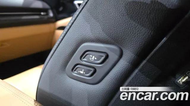 Kia Carnival Generation 4 — Фото автомобиля 28