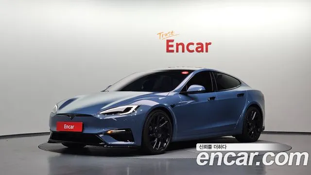 Фотография автомобиля — Tesla Model S