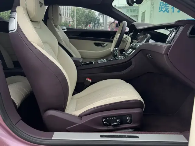 Bentley Continental 2022 4.0T GT V8 — Фото автомобиля 13
