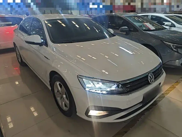 Volkswagen Lamando — Фото автомобиля 3