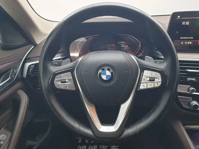 BMW 5 Series — Фото автомобиля 20