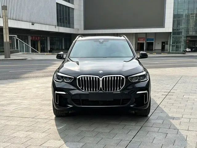 BMW X5 — Фото автомобиля 3