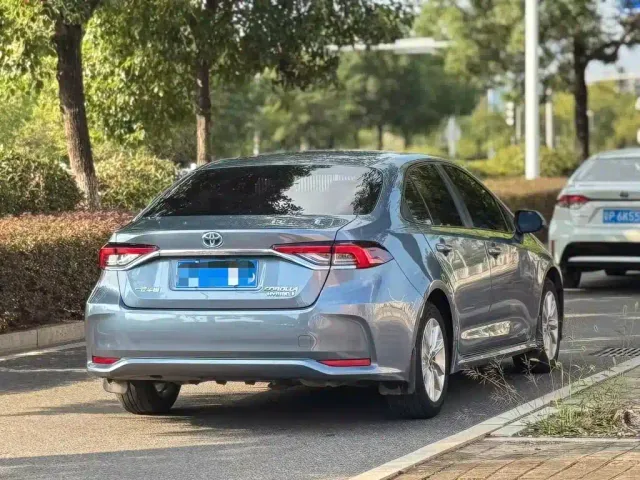 Toyota Corolla — Фото автомобиля 7