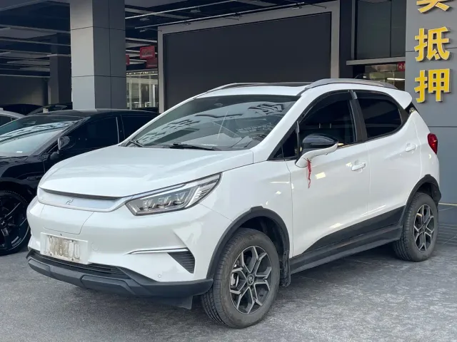 Фотография автомобиля — BYD Yuan Pro