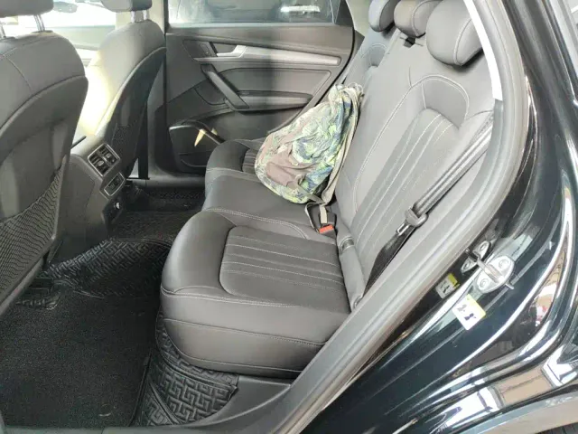 Audi Q5L — Фото автомобиля 13