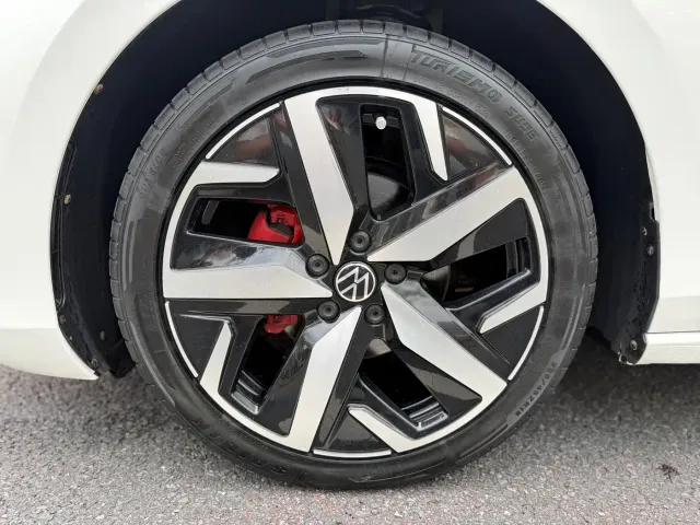 Volkswagen Lamando — Фото автомобиля 15