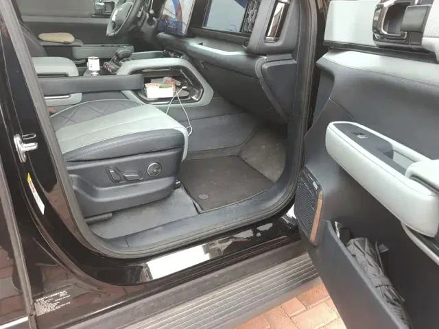 BYD FangChengBao Leopard 5 — Фото автомобиля 8