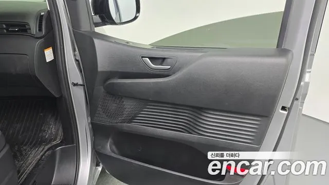 Hyundai Staria — Фото автомобиля 14